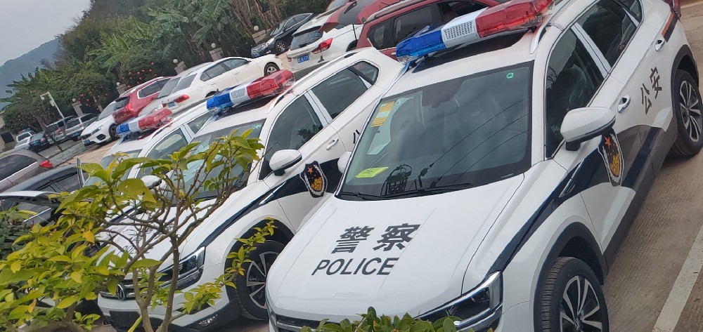 贵州省兴义市长排警式灯/爆闪灯维修